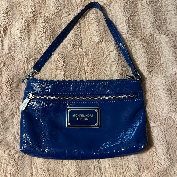 COPY - Michael Kors small pocketbook - Picture 1 of 2